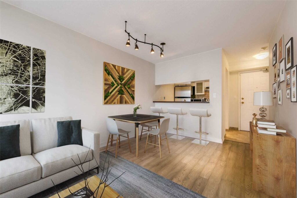 Living Room / Dining Room