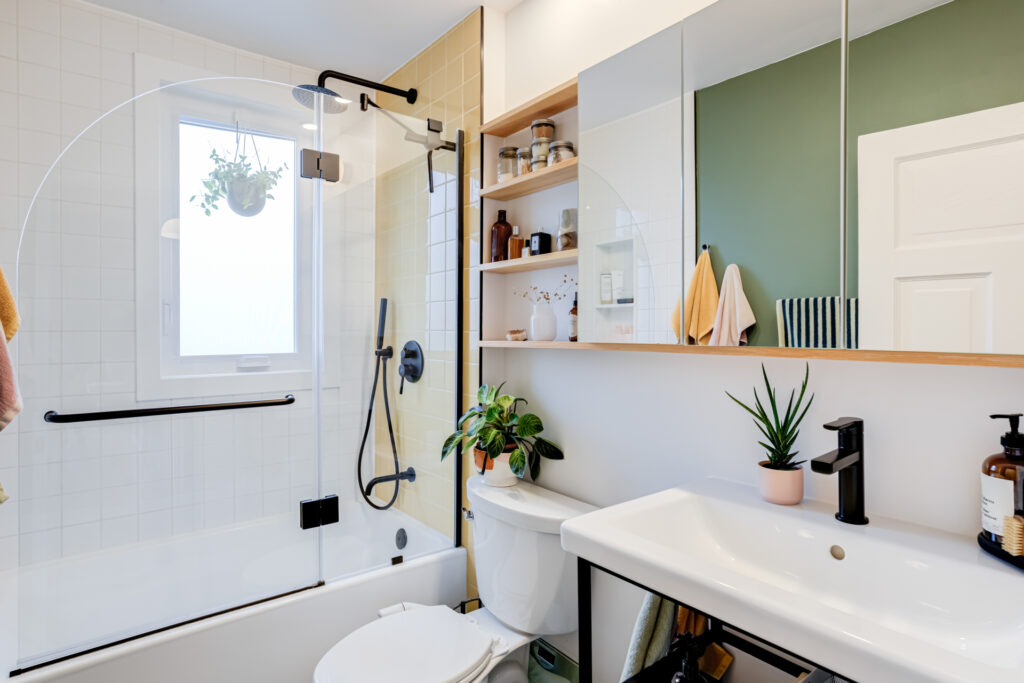 Main Bathroom