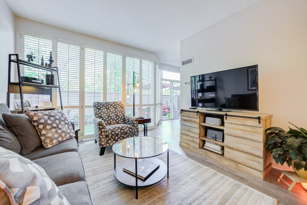 Living Rooom