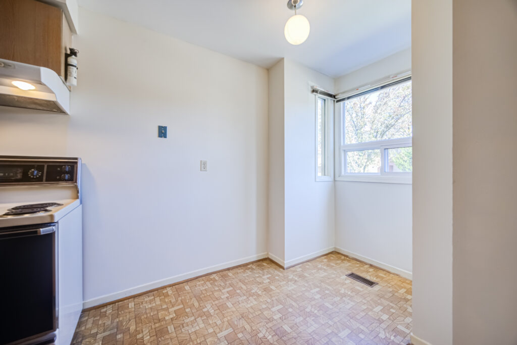 Kitchen Breakfast Area