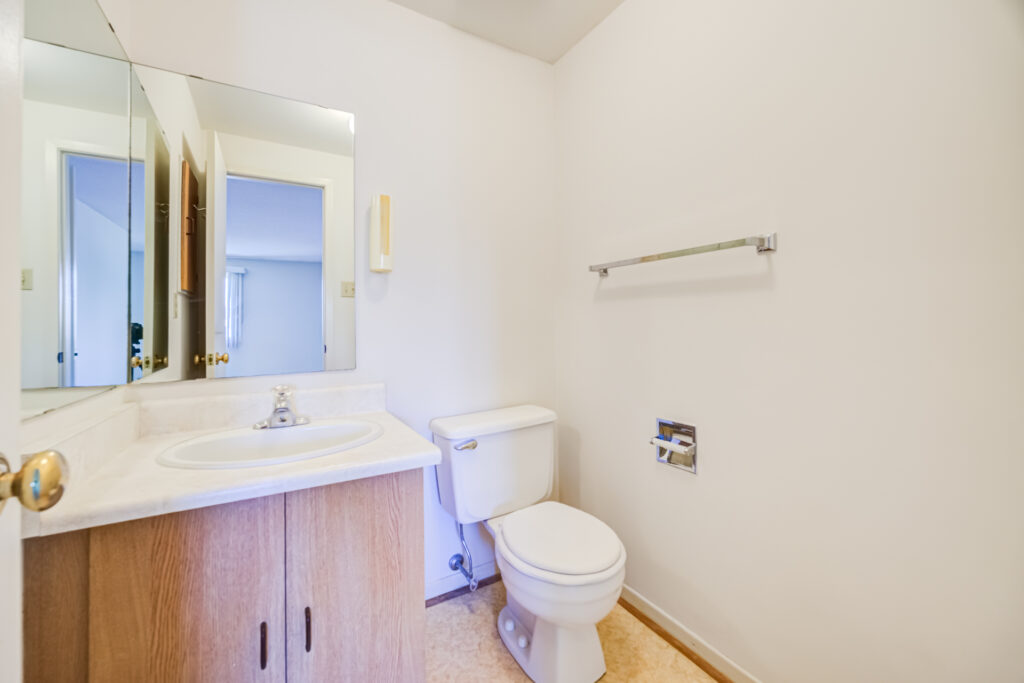 Primary Ensuite - 2 Piece Bathroom