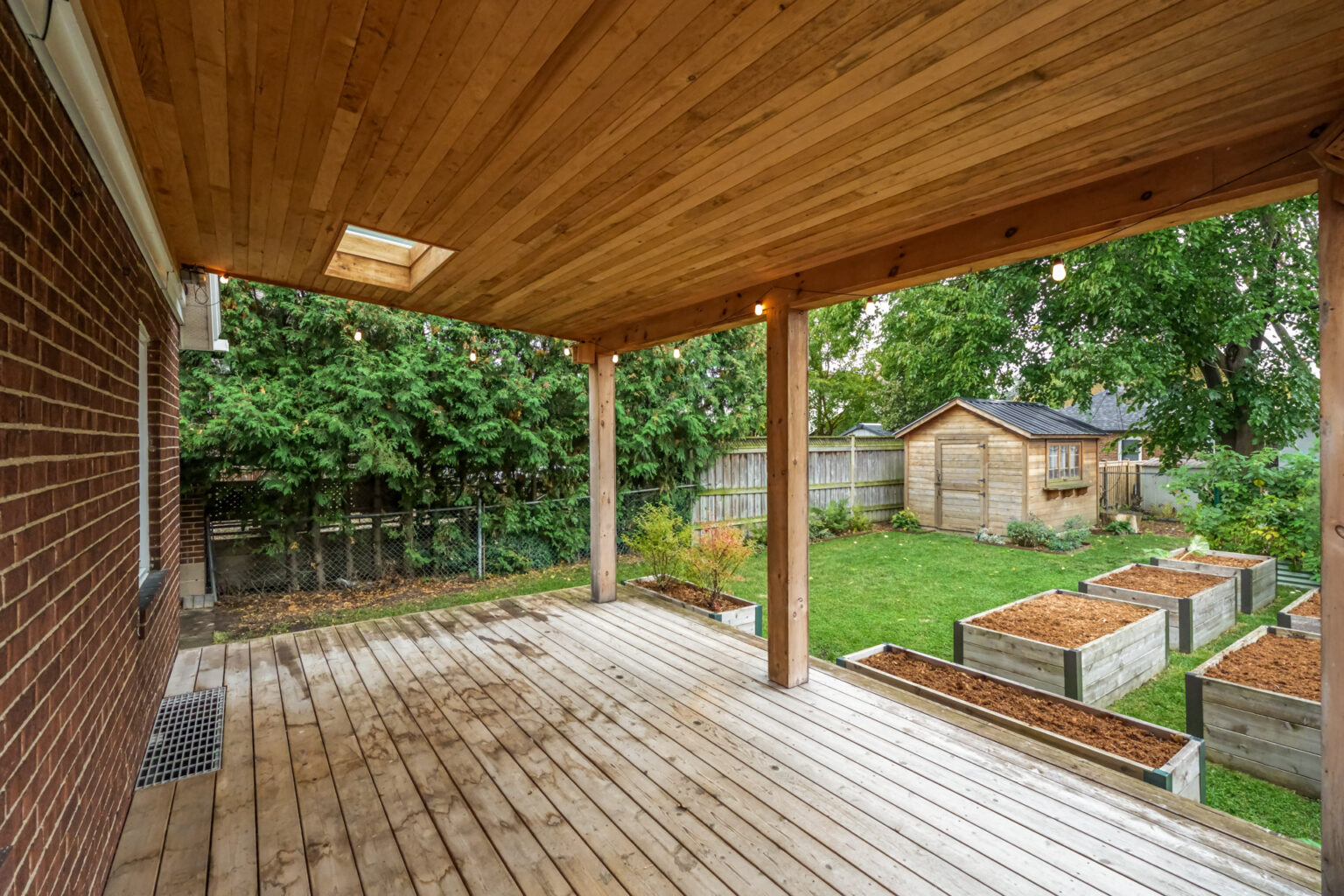 Back Yard - Covered Deck